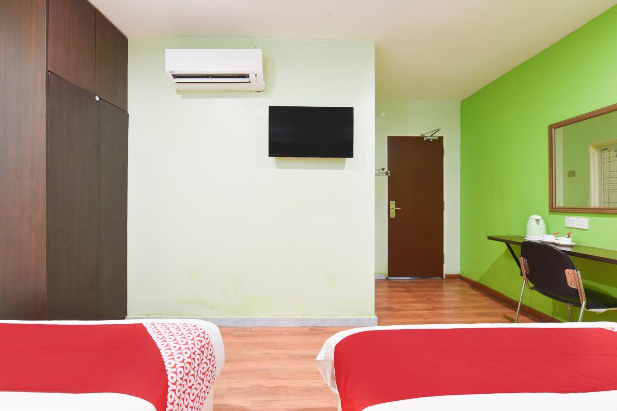 Hotel O G Home Hotel, Kota Bharu, Kelantan. Exterior photo