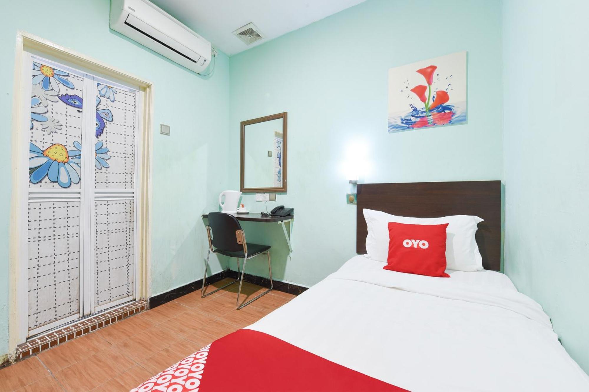 Hotel O G Home Hotel, Kota Bharu, Kelantan. Exterior photo